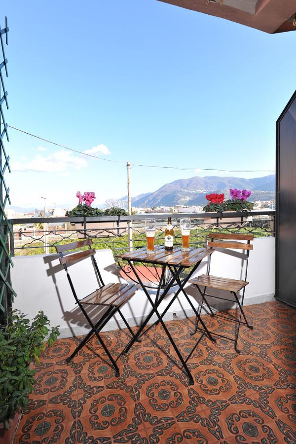 B&B Le Cycas Castellammare di Stabia Exterior photo