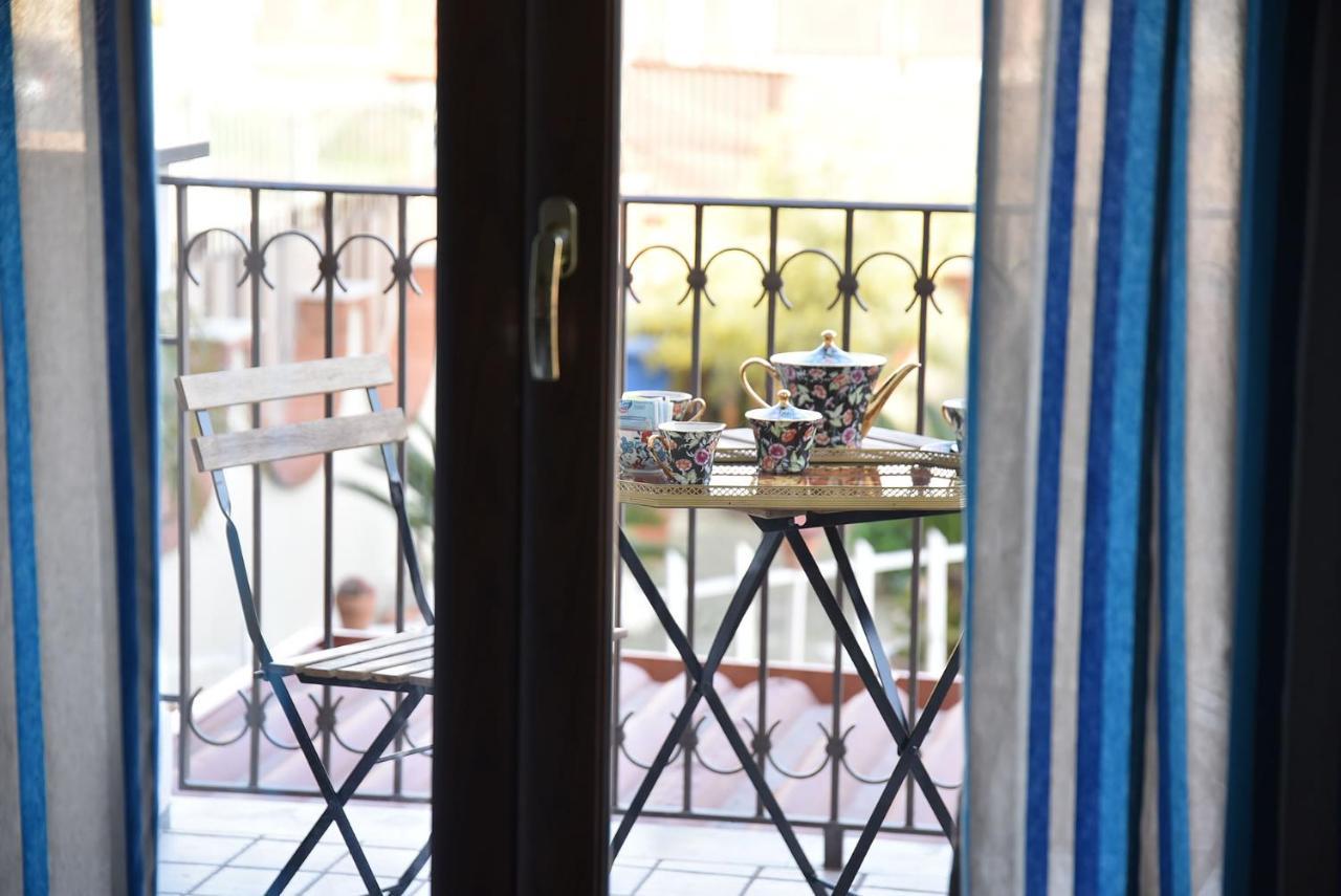 B&B Le Cycas Castellammare di Stabia Exterior photo