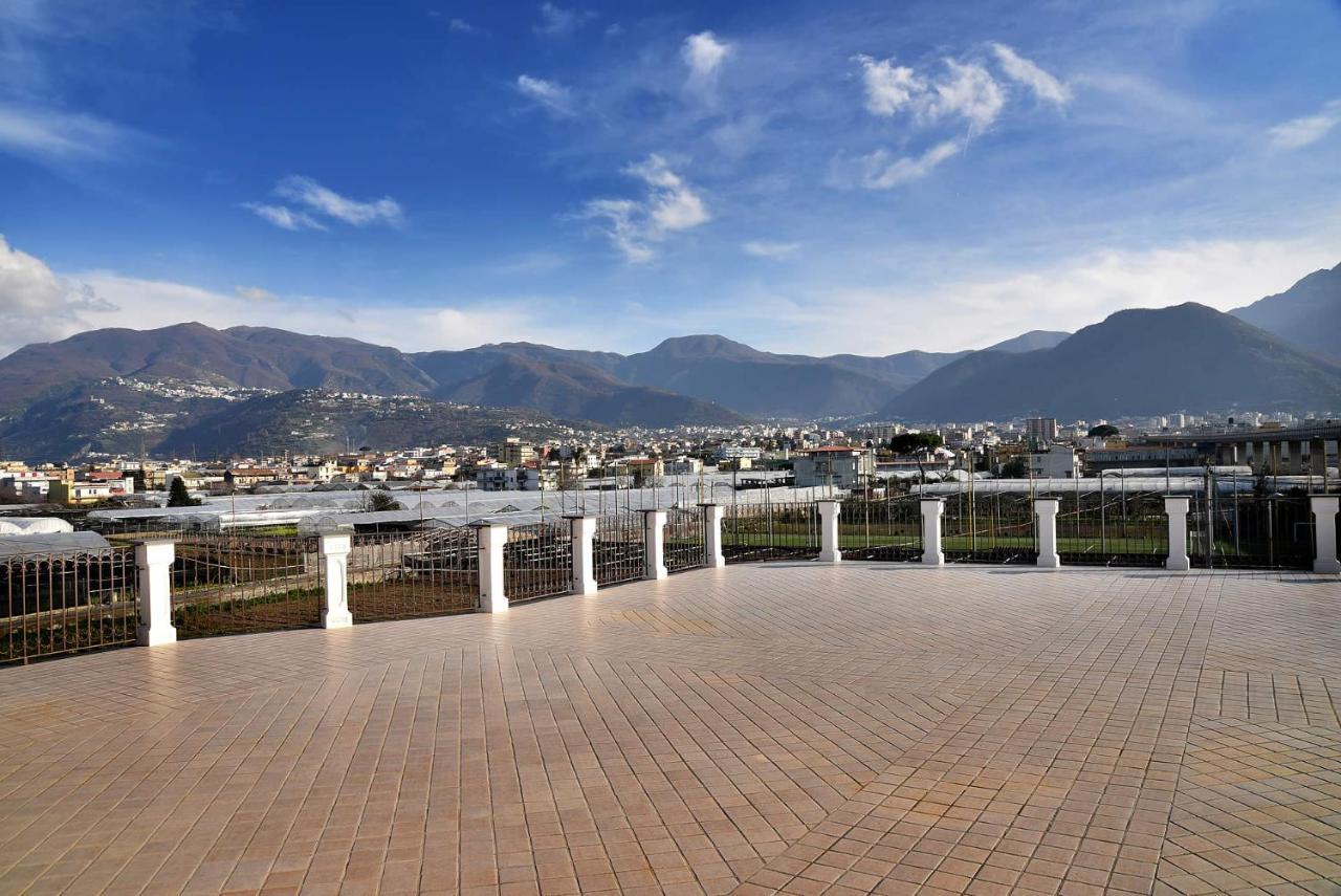 B&B Le Cycas Castellammare di Stabia Exterior photo